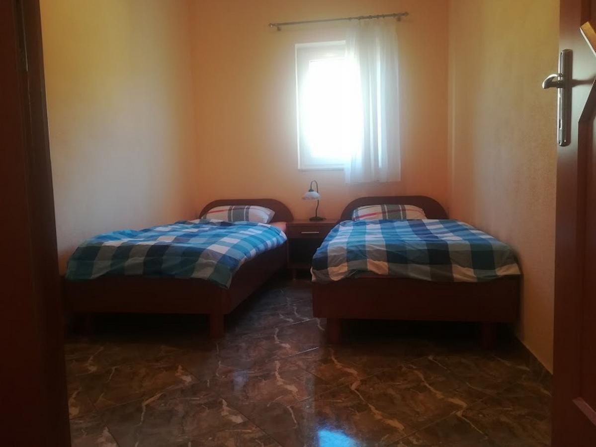 Apartments Barisic Hrvatskih Zrtava 404 Seget Vranjica Trogir Exterior photo