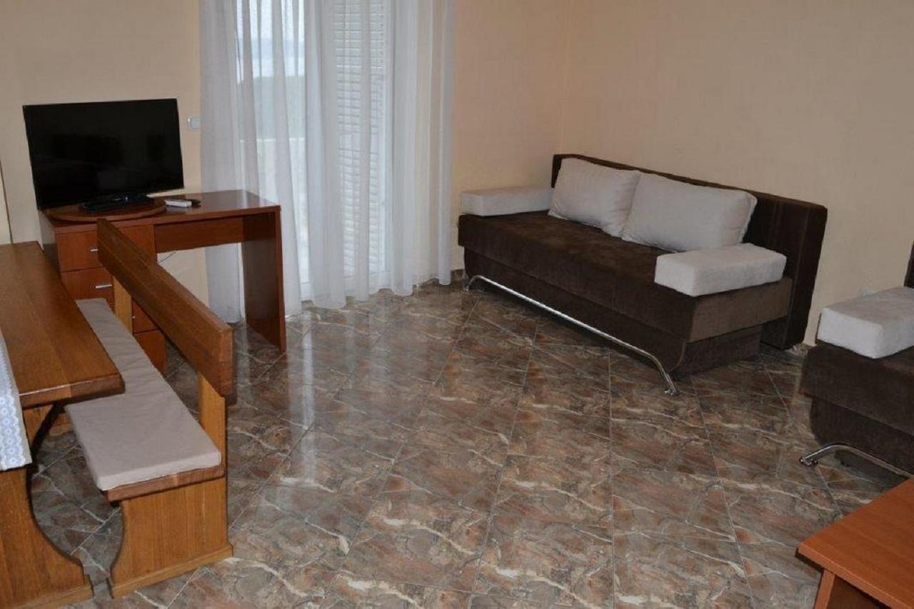 Apartments Barisic Hrvatskih Zrtava 404 Seget Vranjica Trogir Exterior photo